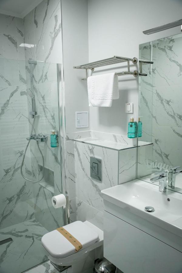 Unique Garden Hotel Braila Ngoại thất bức ảnh